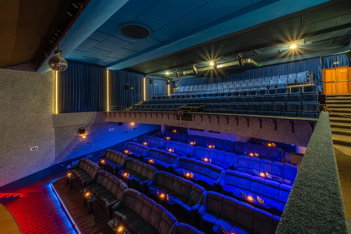 Kino interiér 1